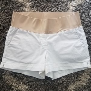 Maternity LOFT Riviera shorts white 4" inseam